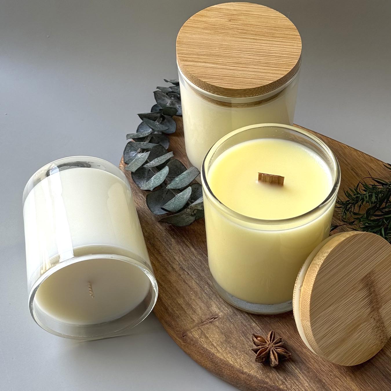 נר ריחני בזכוכית שקופה עם מכסה במבוק 200 מ"ל - 2 נר ריחני בזכוכית שקופה עם מכסה במבוק 200 מ"ל - 2