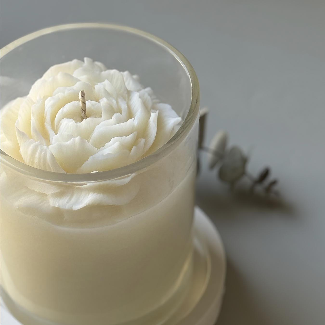 נר ריחני "פרחים" - 300 מ"ל - 6 נר ריחני "פרחים" - 300 מ"ל - 6