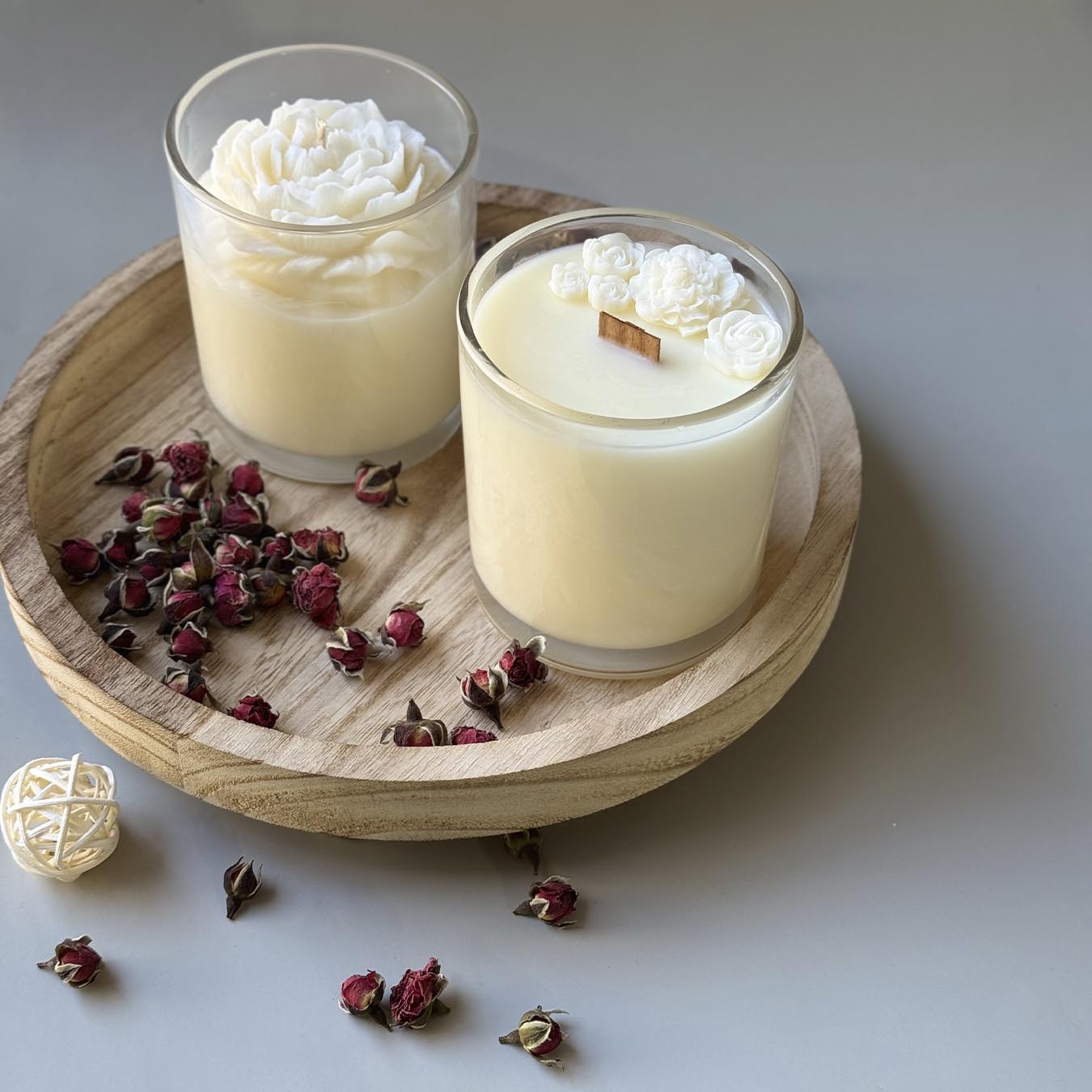 נר ריחני "פרחים" - 300 מ"ל thumbnail - 3 נר ריחני "פרחים" - 300 מ"ל thumbnail - 3