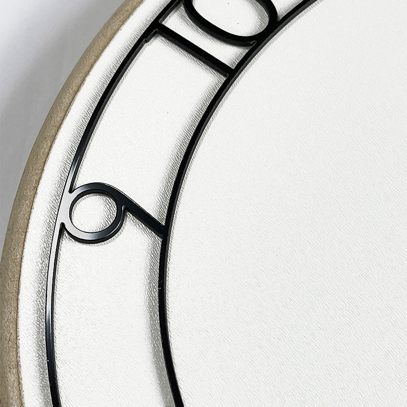 Mirror Black - Overlay dial - Arabic numerals for hours (1 - 12)