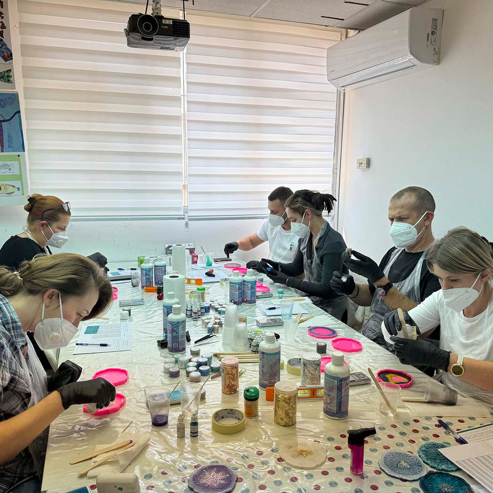 Epoxy resin works from the basic workshop 8
