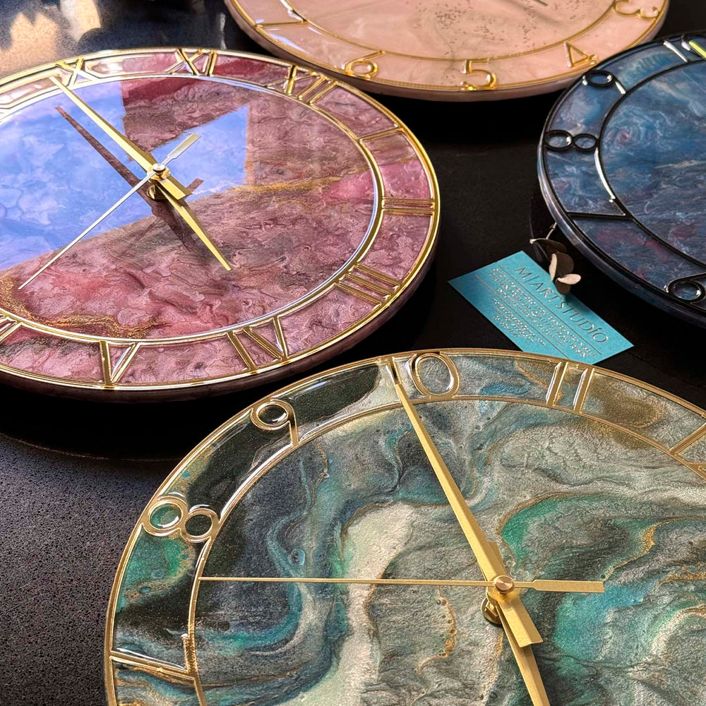 Epoxy resin wall clocks made by participants 15