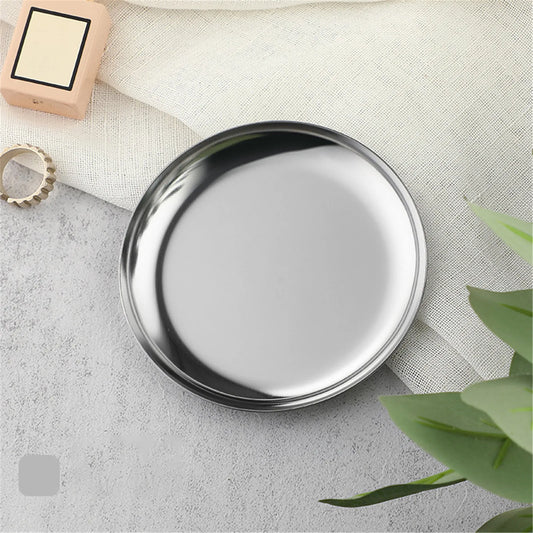 Round metal candle stand - secondary image