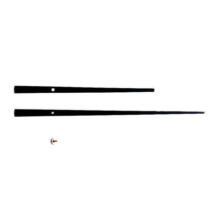 Длинные прямые часовые стрелки (золотые и черные)